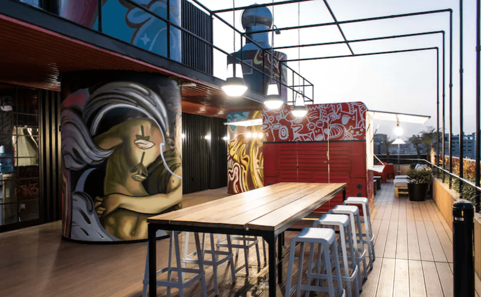 restauranteOuiBarKitchen